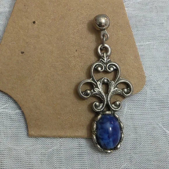 Sarah Coventry Silver and Blue Vintage Earrings - Picture 4 of 8